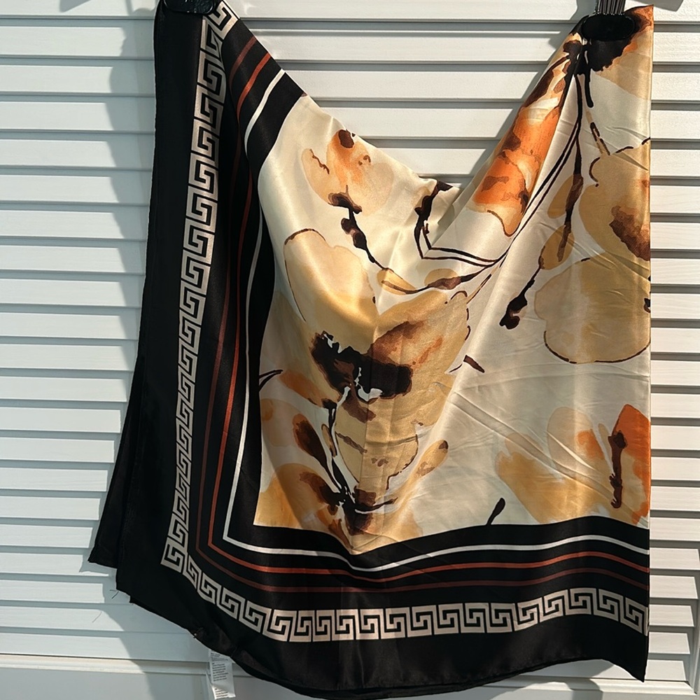 NWT ALDO Almost perfect square Greek Key bordered Scarf in Size 3’ 6” x 3’ 7”.